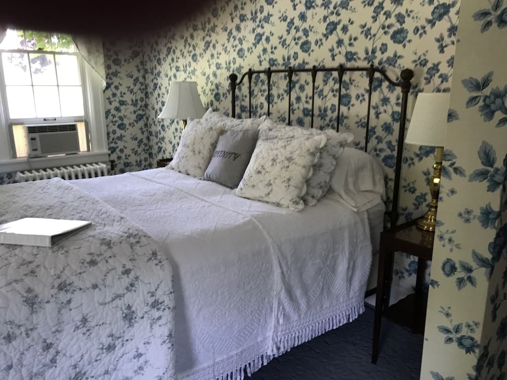 Genesee Country Inn B&B