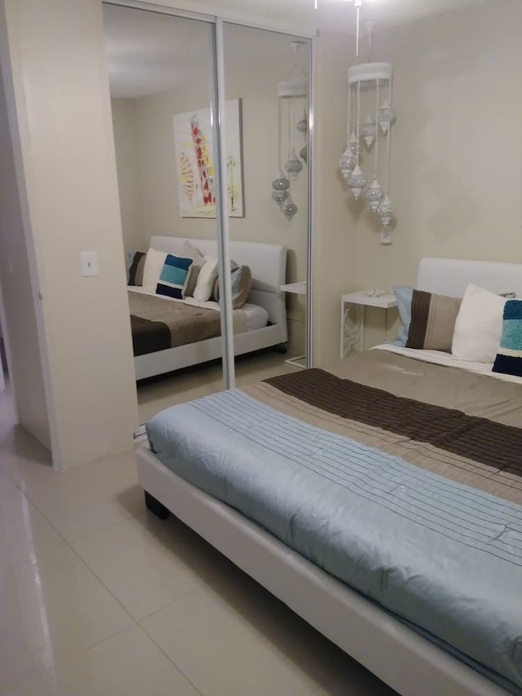 Ocean View Gorgeous 1 Bedroom Apt