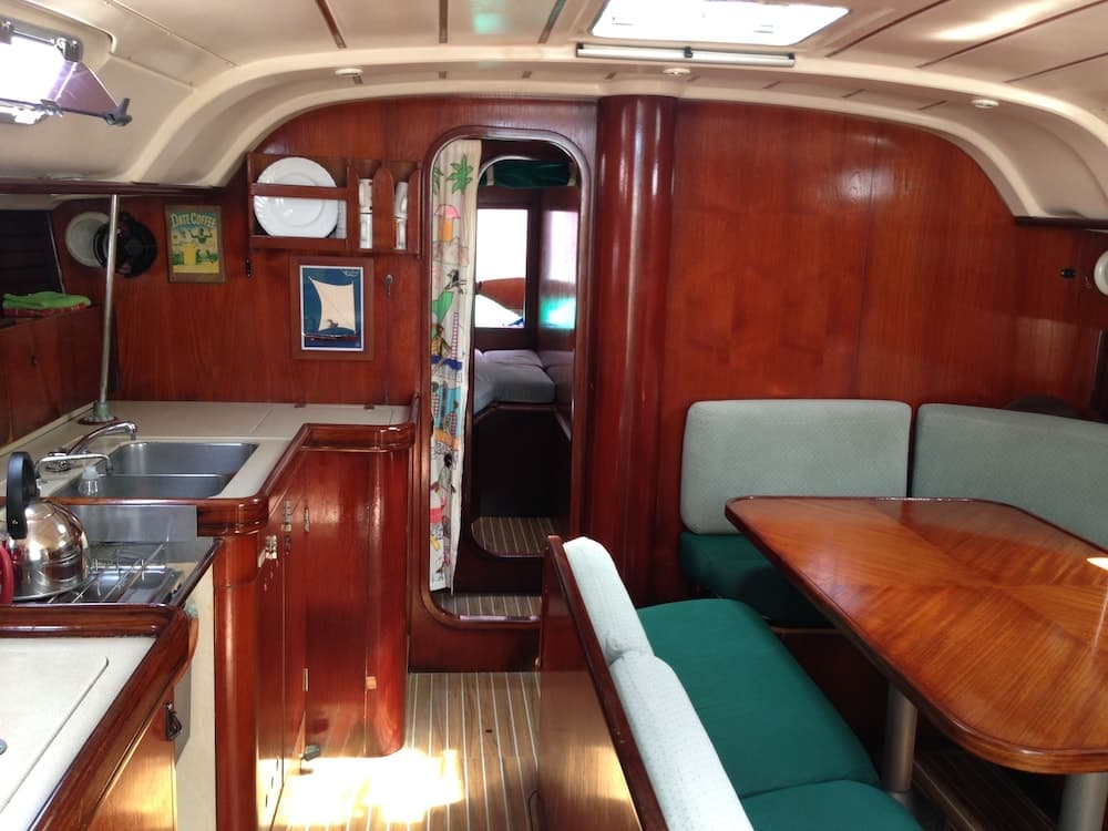 Yacht Yota Bellavita