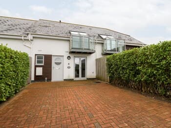 20 Bay Retreat Villas