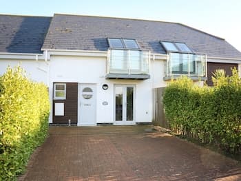 24 Bay Retreat Villas