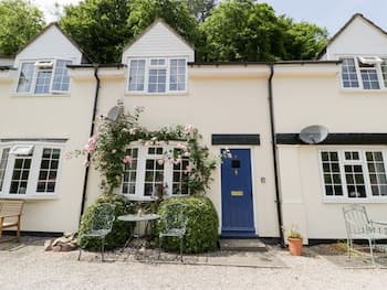 5 Wye Rapid Cottages