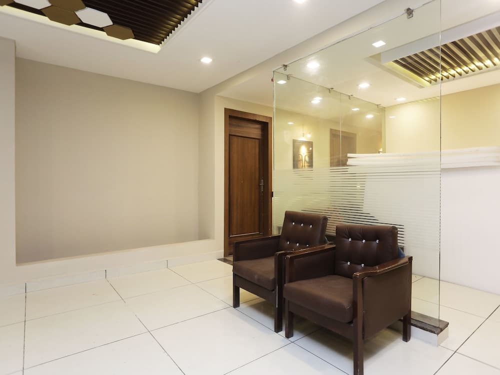 OYO 13134 Grand Regency