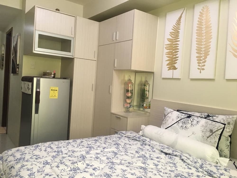 Horizon 101 studio units by Felicity Bedsit