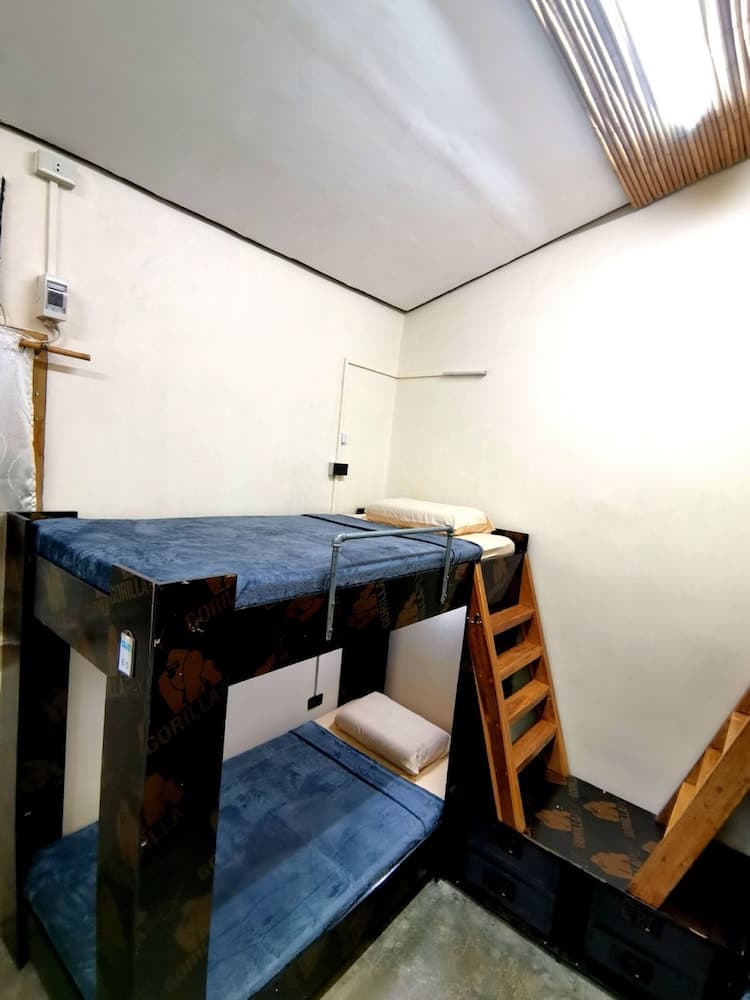 Big Paul Hostel - Adults Only