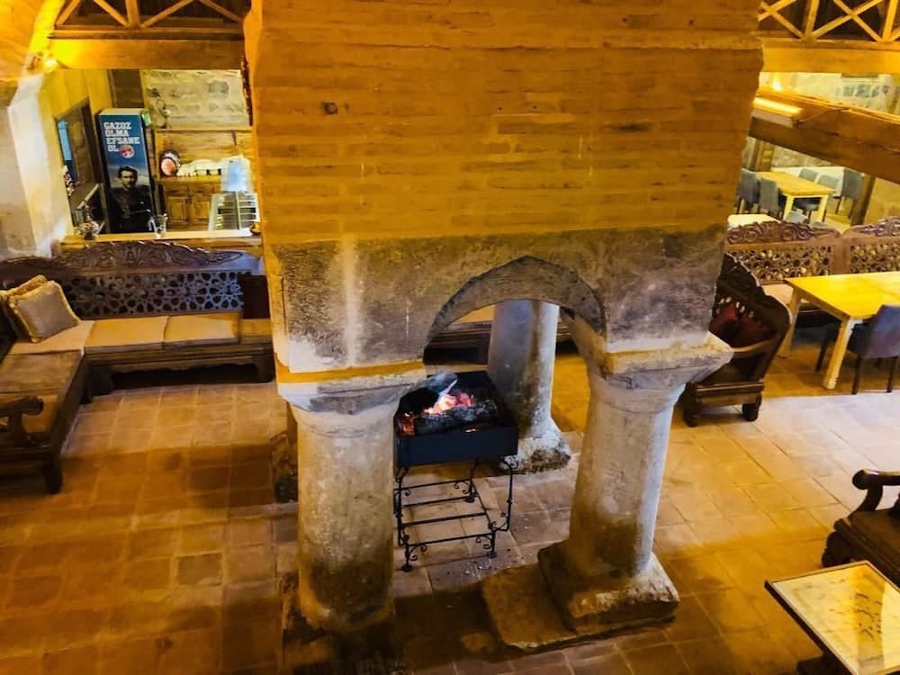 Issız Han Tarihi Butik Otel