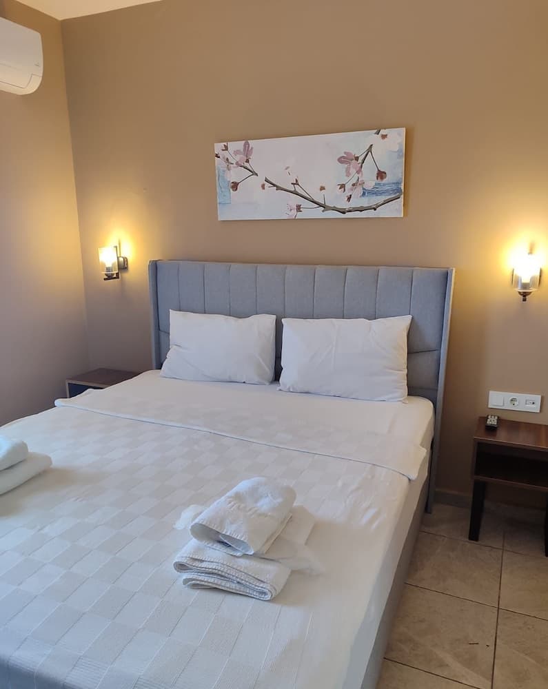 Avisos Hotel&Apartments