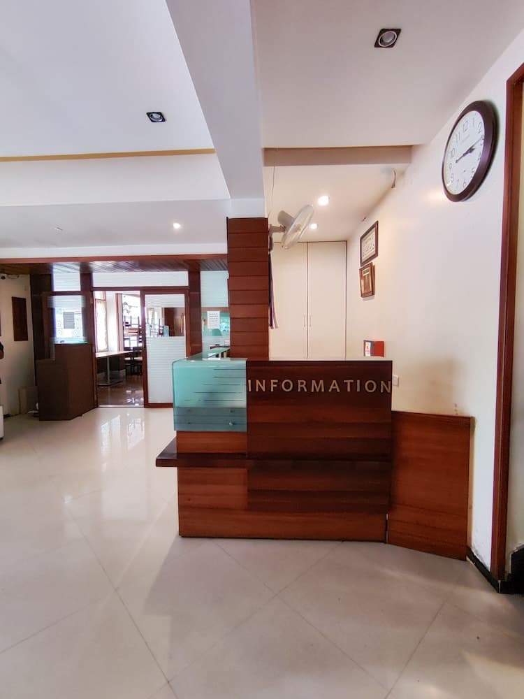 Jaffer Bhai's Brickland Hotel