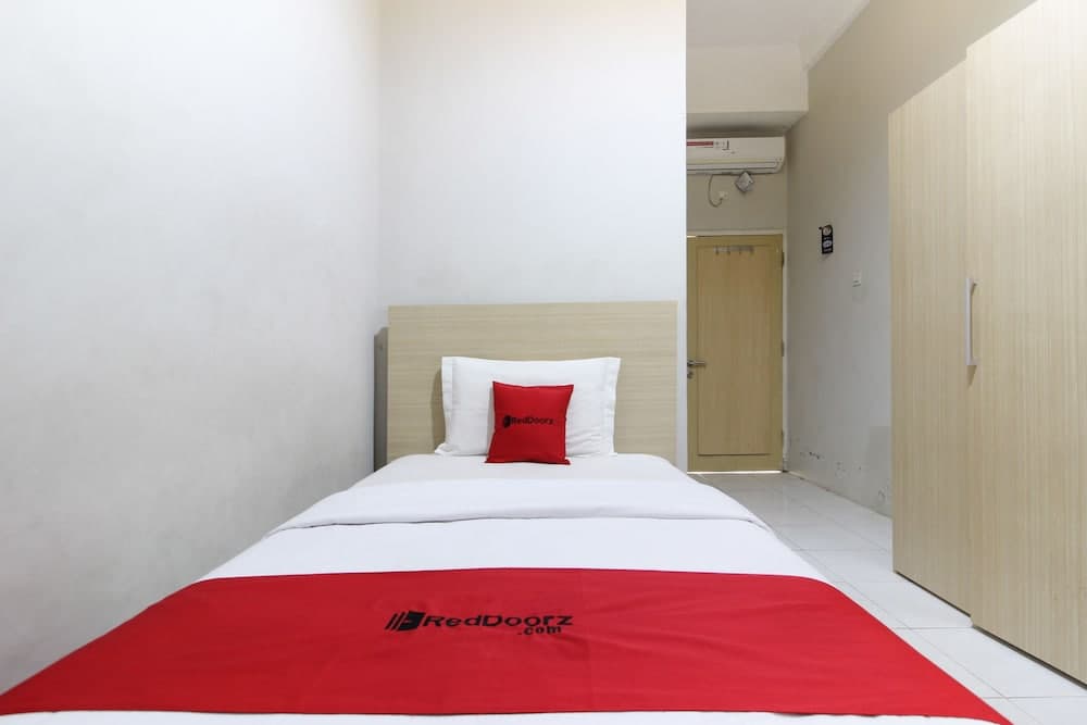 RedDoorz Plus near UPN Jogjakarta 2