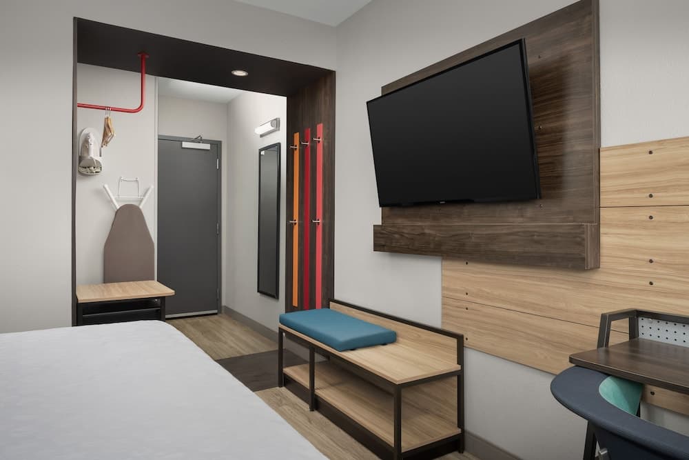 Tru by Hilton Fayetteville I-95, NC