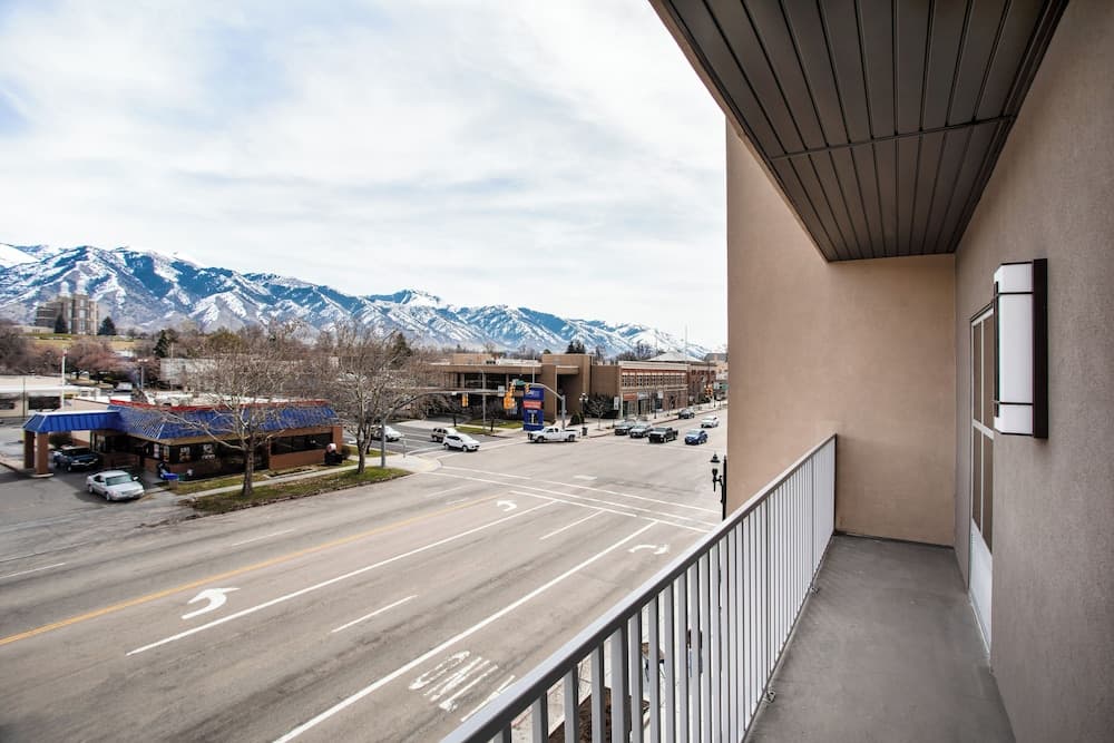 Hampton Inn & Suites Logan