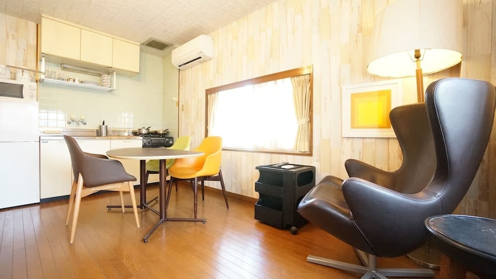 Tomato Takayama Station