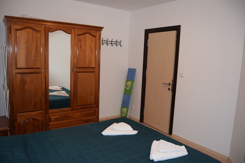 Admiral Plaza Apartments