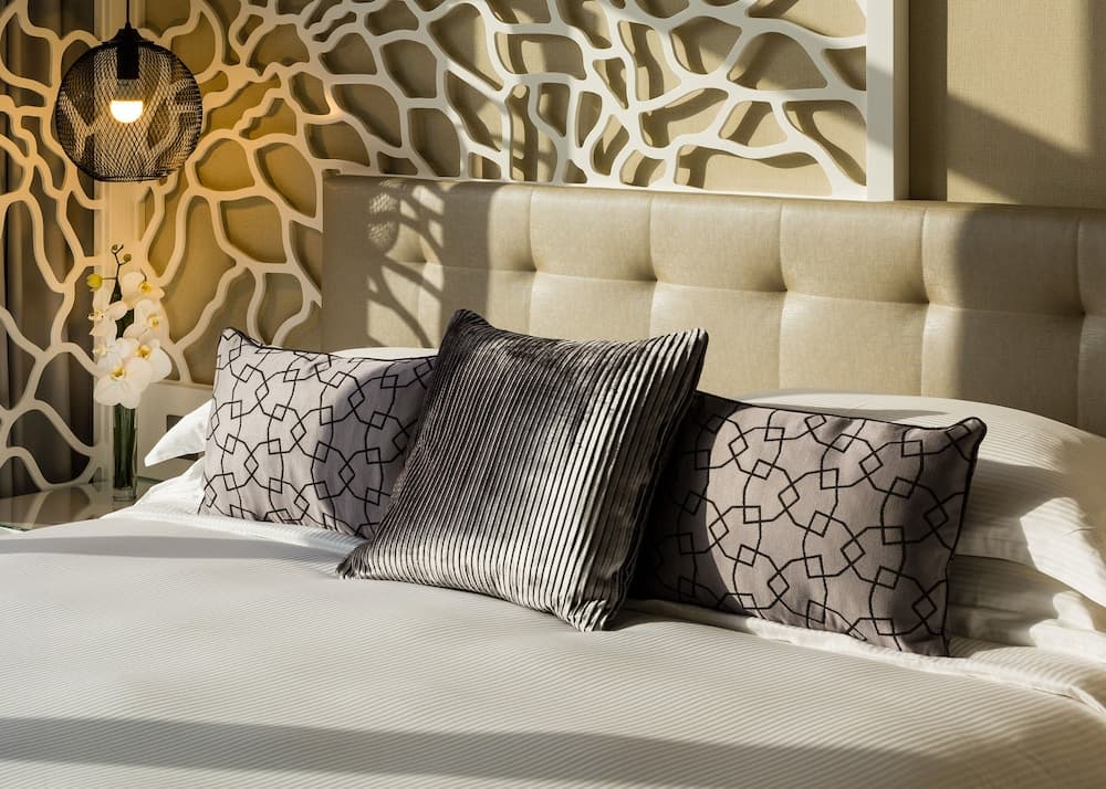 Beach Rotana Residences