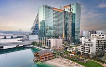Beach Rotana Residences