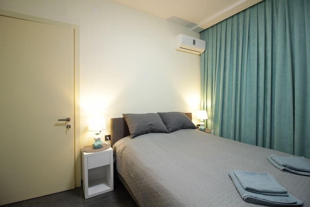 KNJZ Seaview Apartment