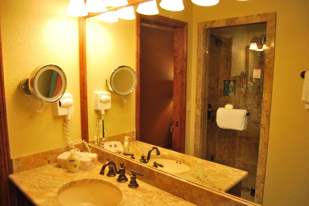 White Pines 1-BD at Westgate - Peak Mountain