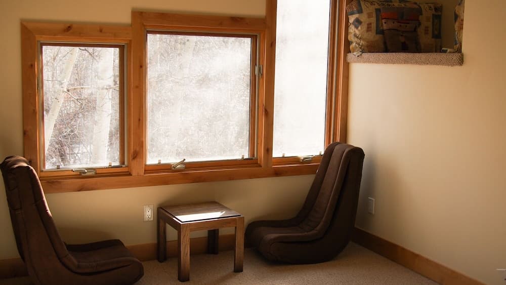 White Pines Crescent Ridge 3-bedroom Condo - Walk to Slopes