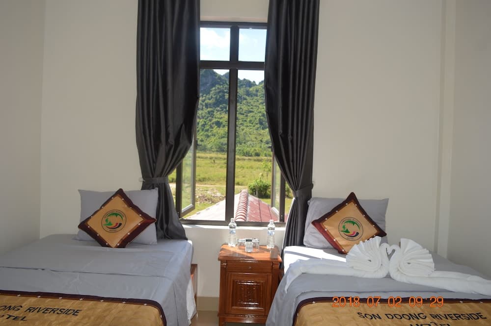 Son Doong Riverside Homestay