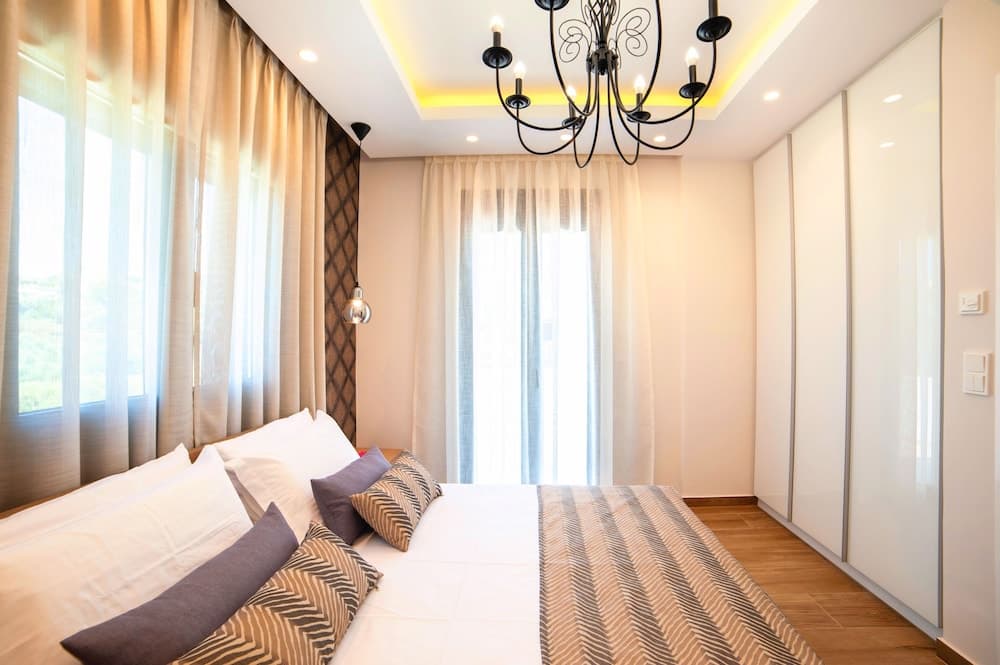 Perla Villas with Heated Pool