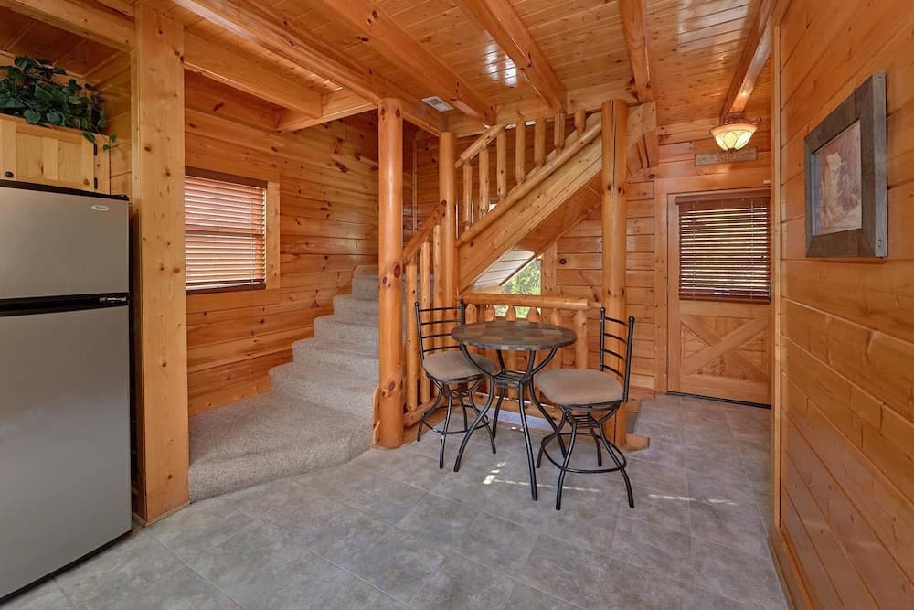 Legacy Vista Apartment 2