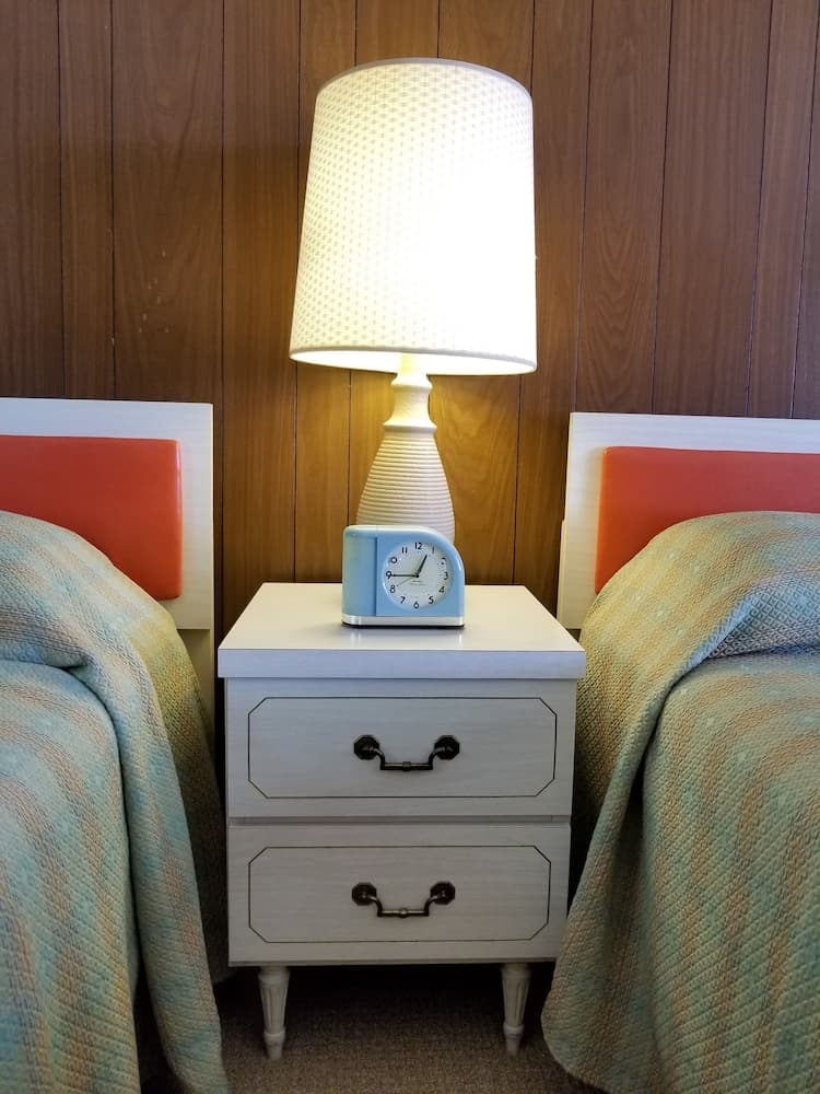 Historic Birch Lodge and Motel