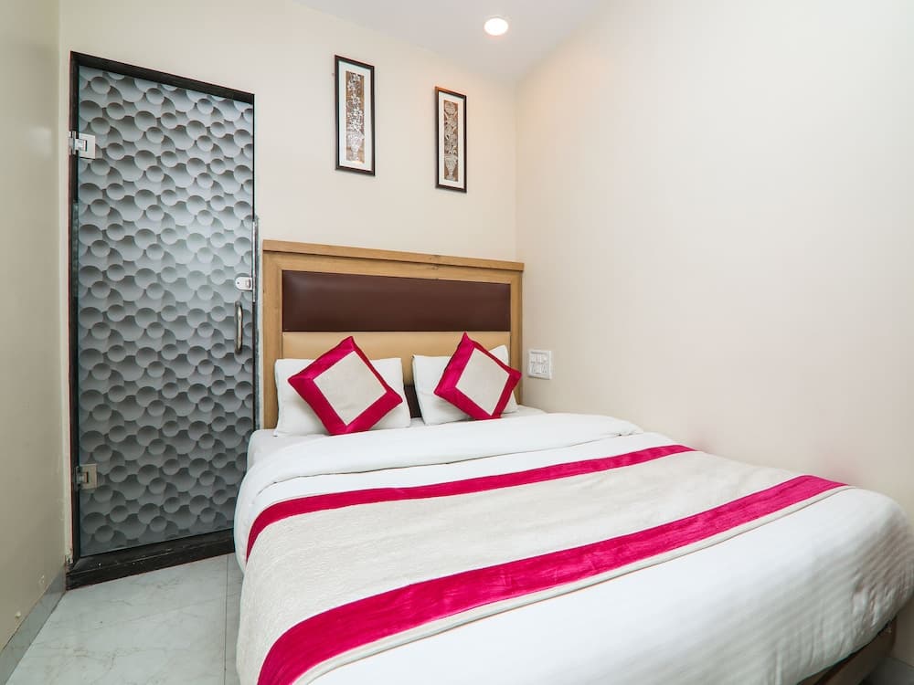 OYO 15567 Hotel India International Sitare