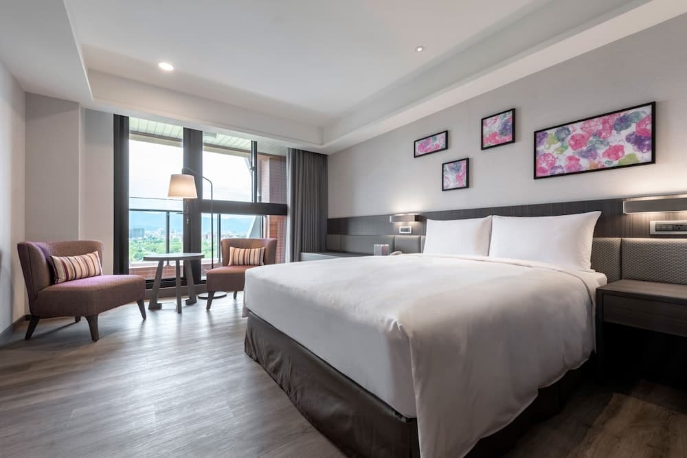 Lakeshore Hotel Yilan