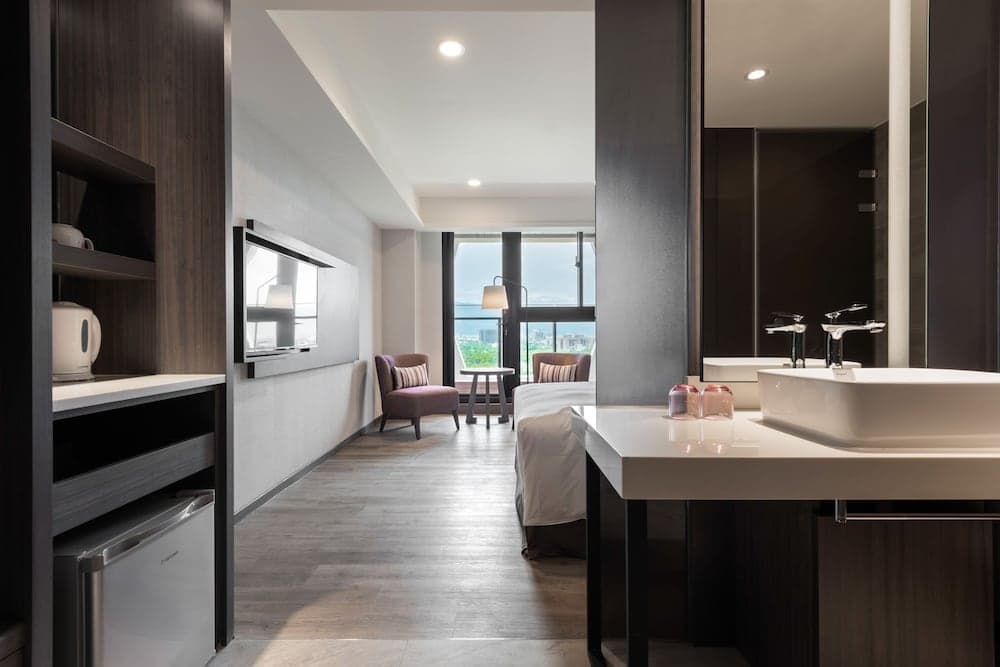 Lakeshore Hotel Yilan