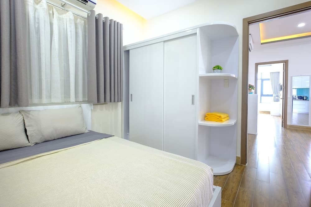 Sunrise Hon Chong Ocean View Apartment