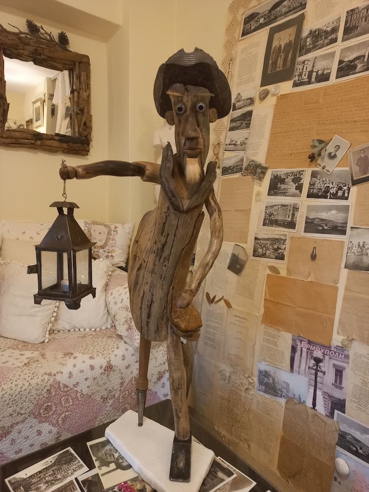 Antouanetta Apartments