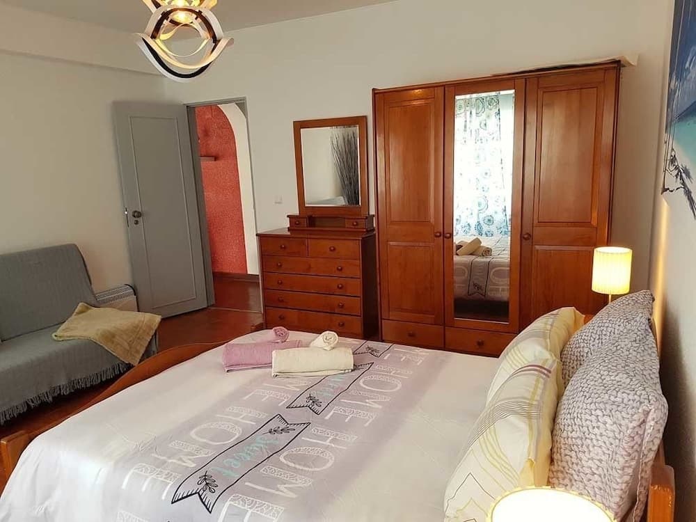 Caparica Central Apartment by Host-Point