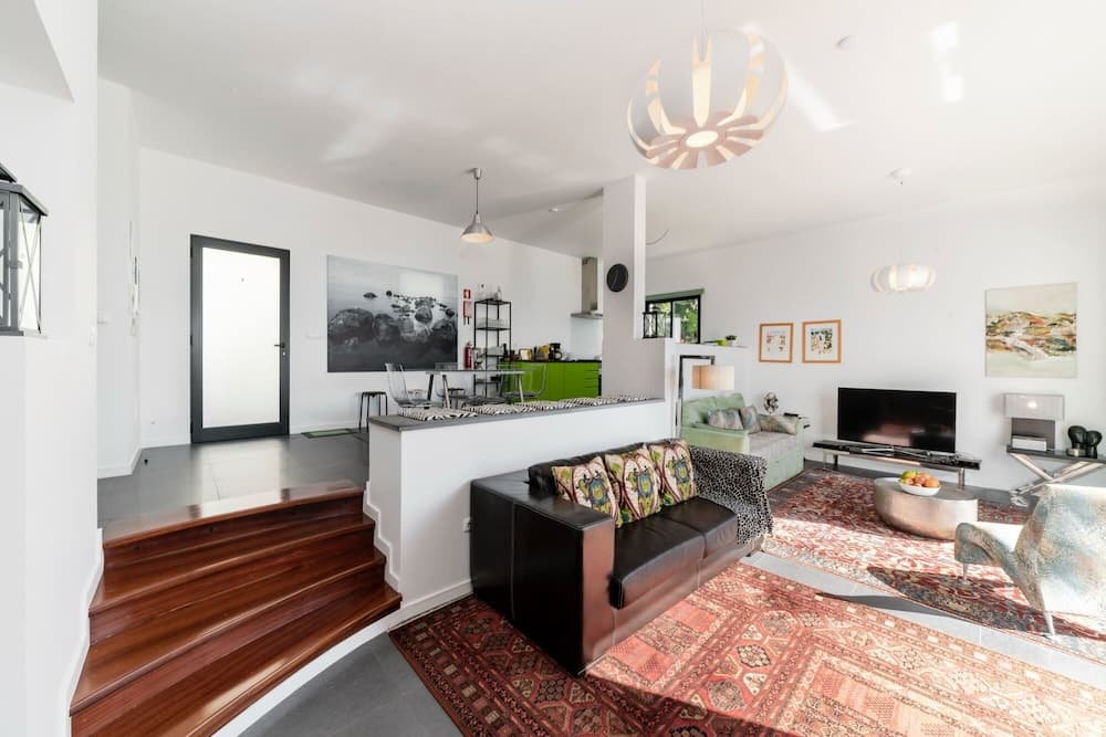 Grayci s House by Our Madeira