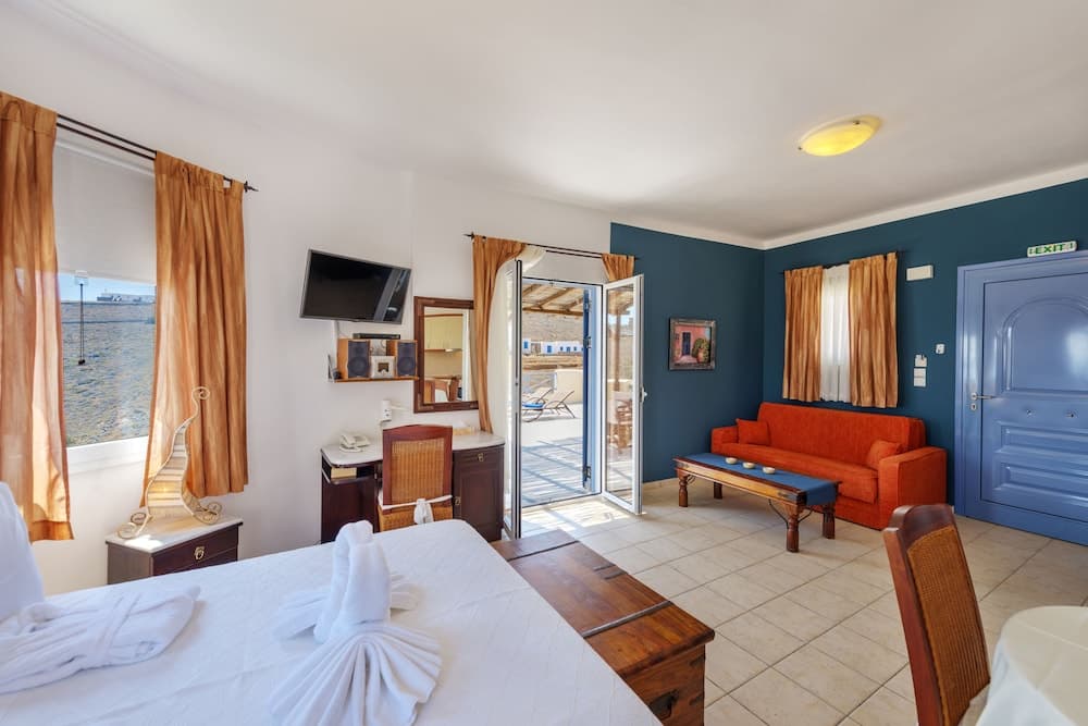 Sunrise Beach Suites