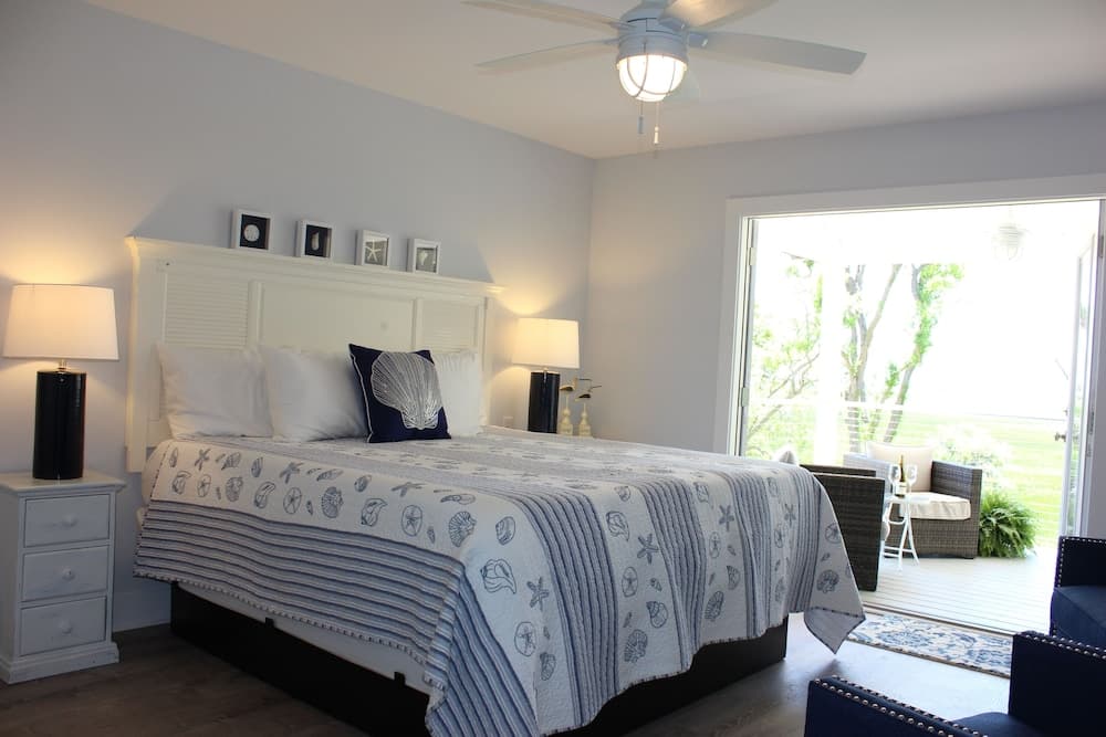 Darien Waterfront Inn