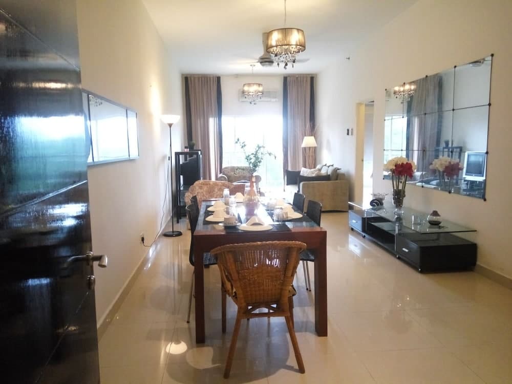 Windsor Tower Serviced Apartment