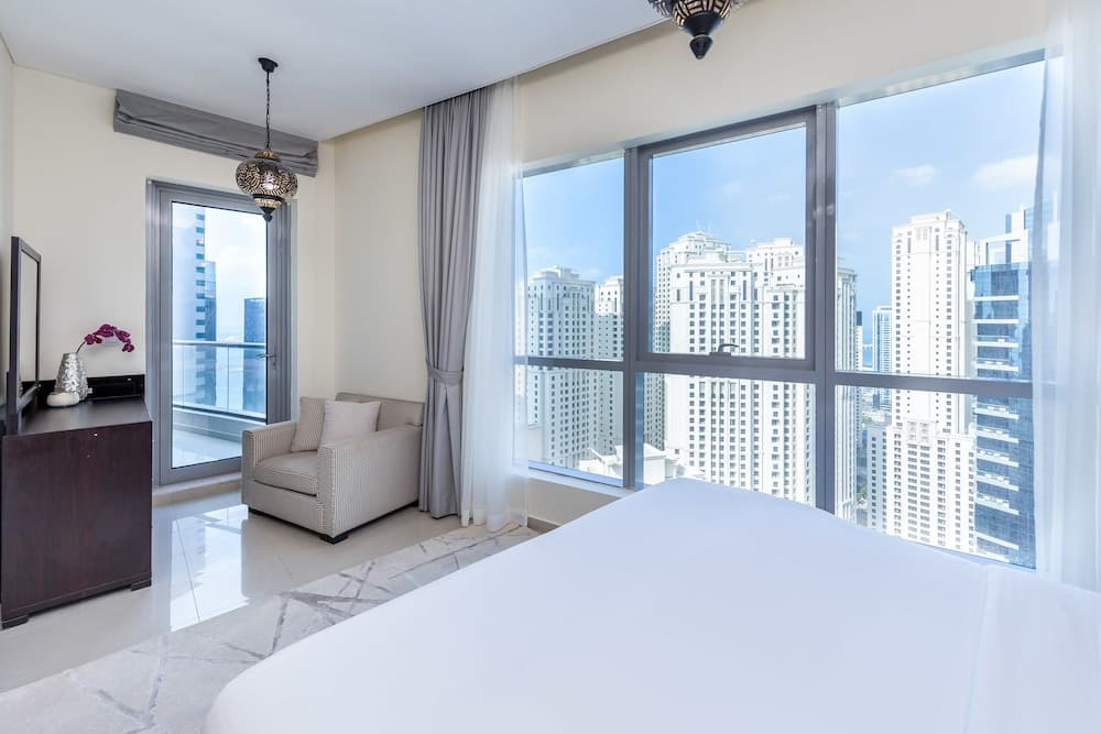 Bay Central-West Tower by Deluxe Holiday Homes