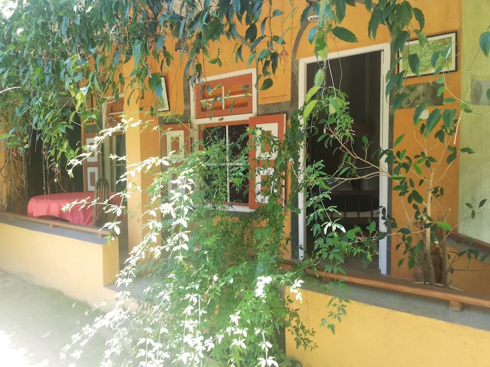 Tea Garden Holiday Inn