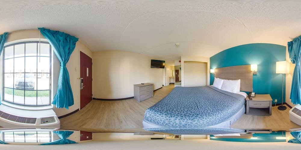 1 Life Studio and Suites