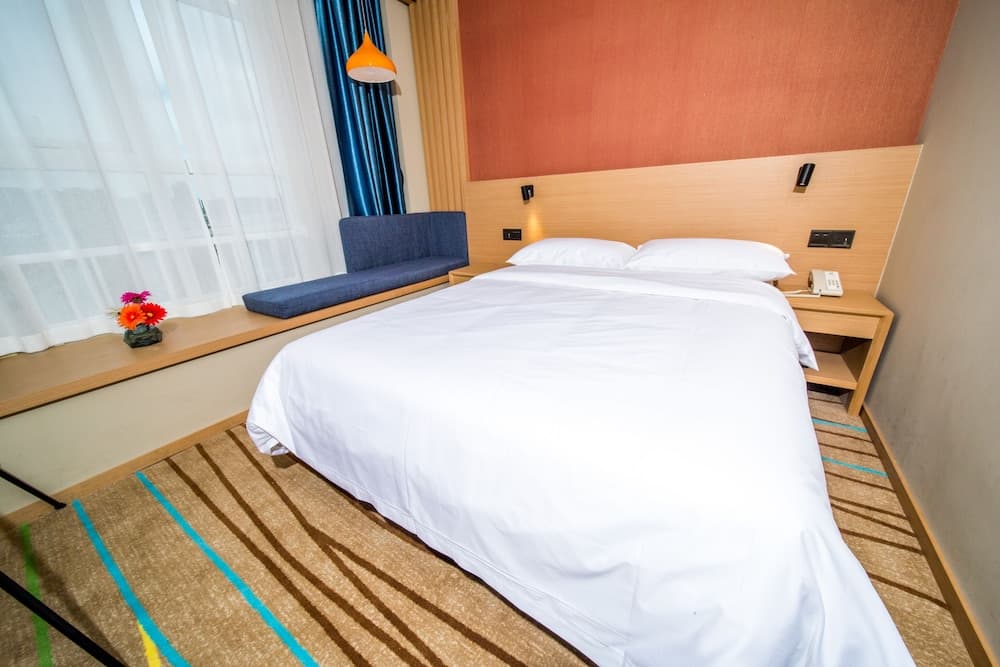 ibis Styles Chengdu American Center Hotel