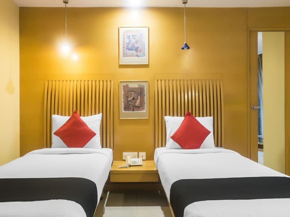 Capital O 15501 Hotel Regency