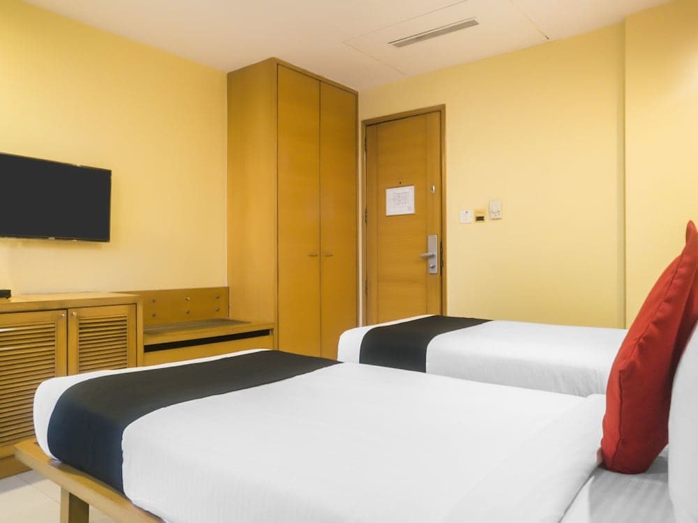 Capital O 15501 Hotel Regency