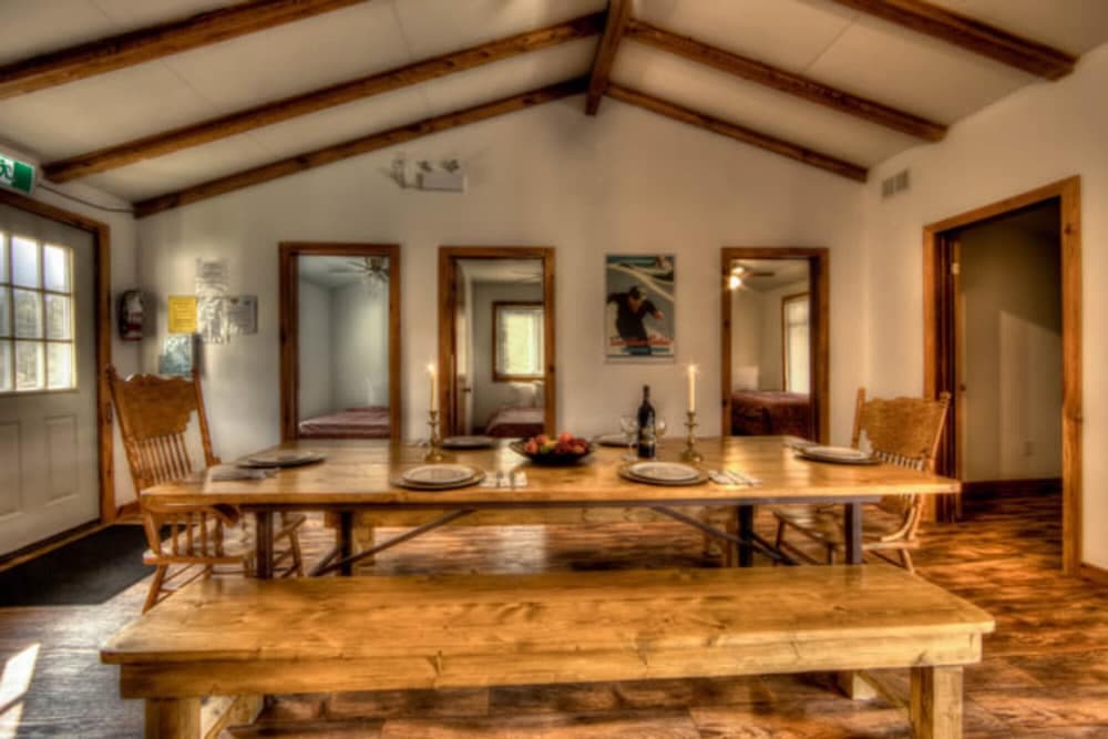 Tyrolean Village Resort Blue Mountain