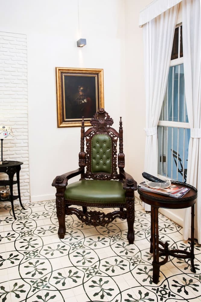 The Hen Hua Hin Private Beach Villa