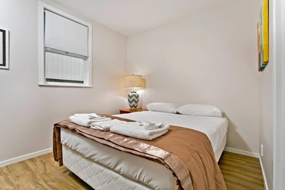 Takapuna Guest House