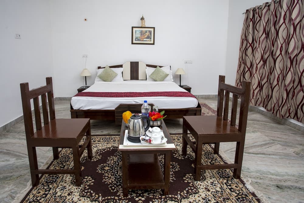 Narayan Niwas Resort