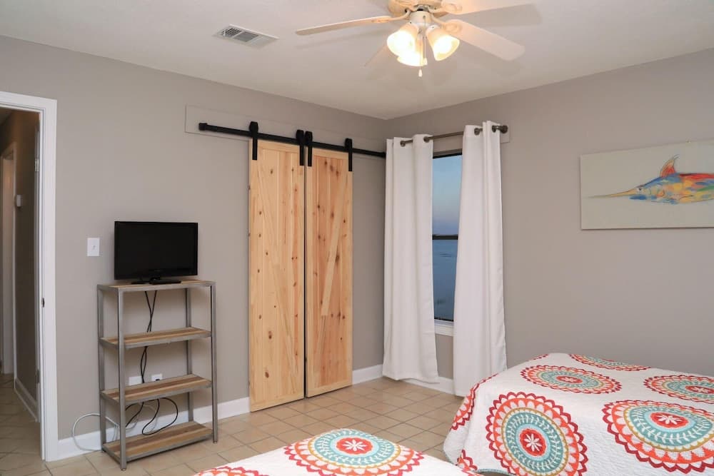 Southern Sands 306 2 Bedroom Condo by RedAwning