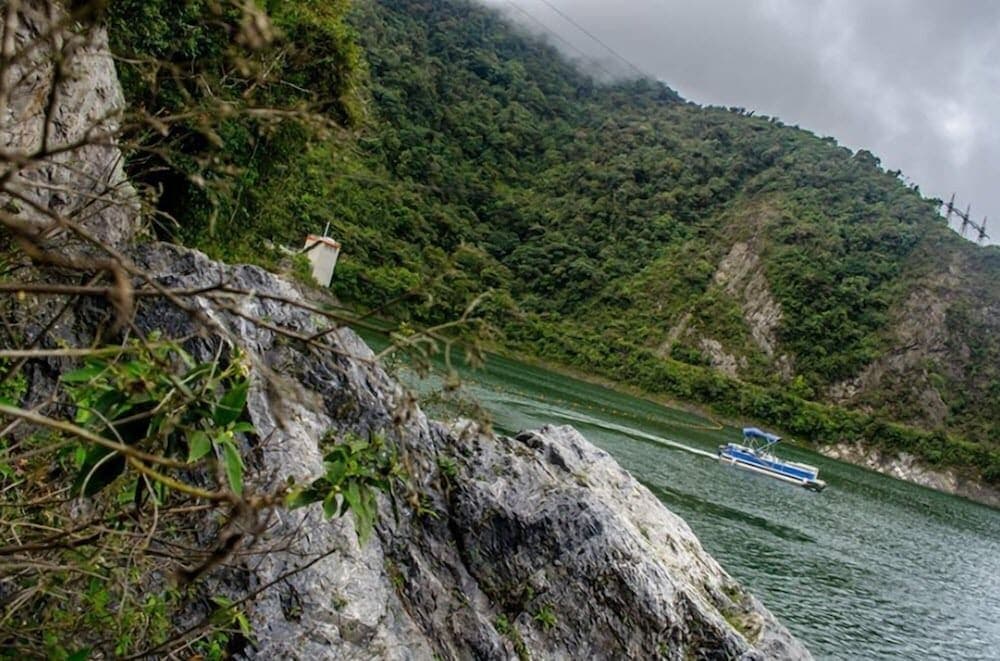 Summun Suites Calima Lake