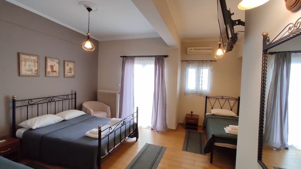 Exarchos Guest House