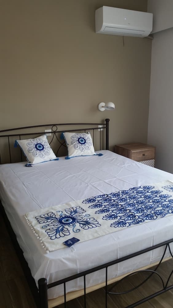 Ria's Deluxe Apartments